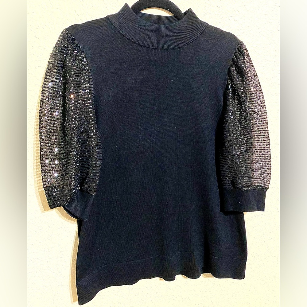 NWT Carmen Marc Valvo Puff Sleeve Mock
Turtleneck
Black Sequin
XL